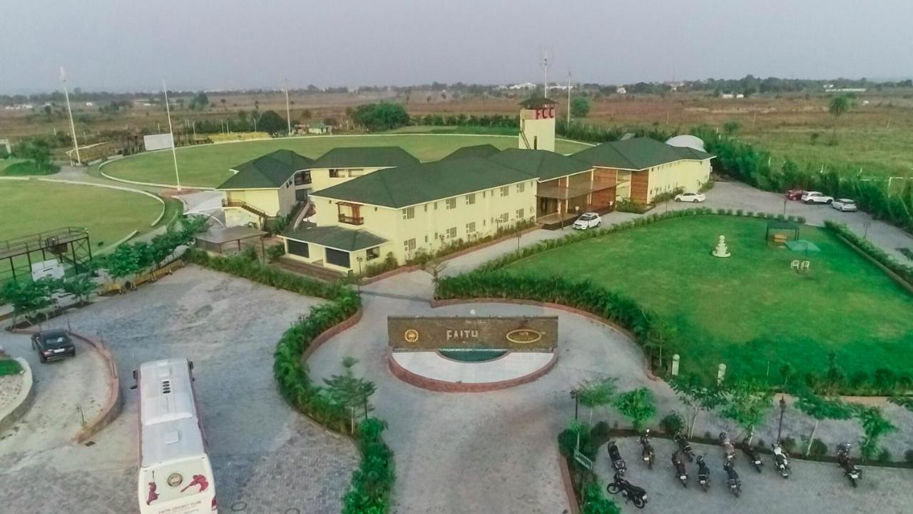 Faith Cricket Club & Resort Bhopal Esterno foto
