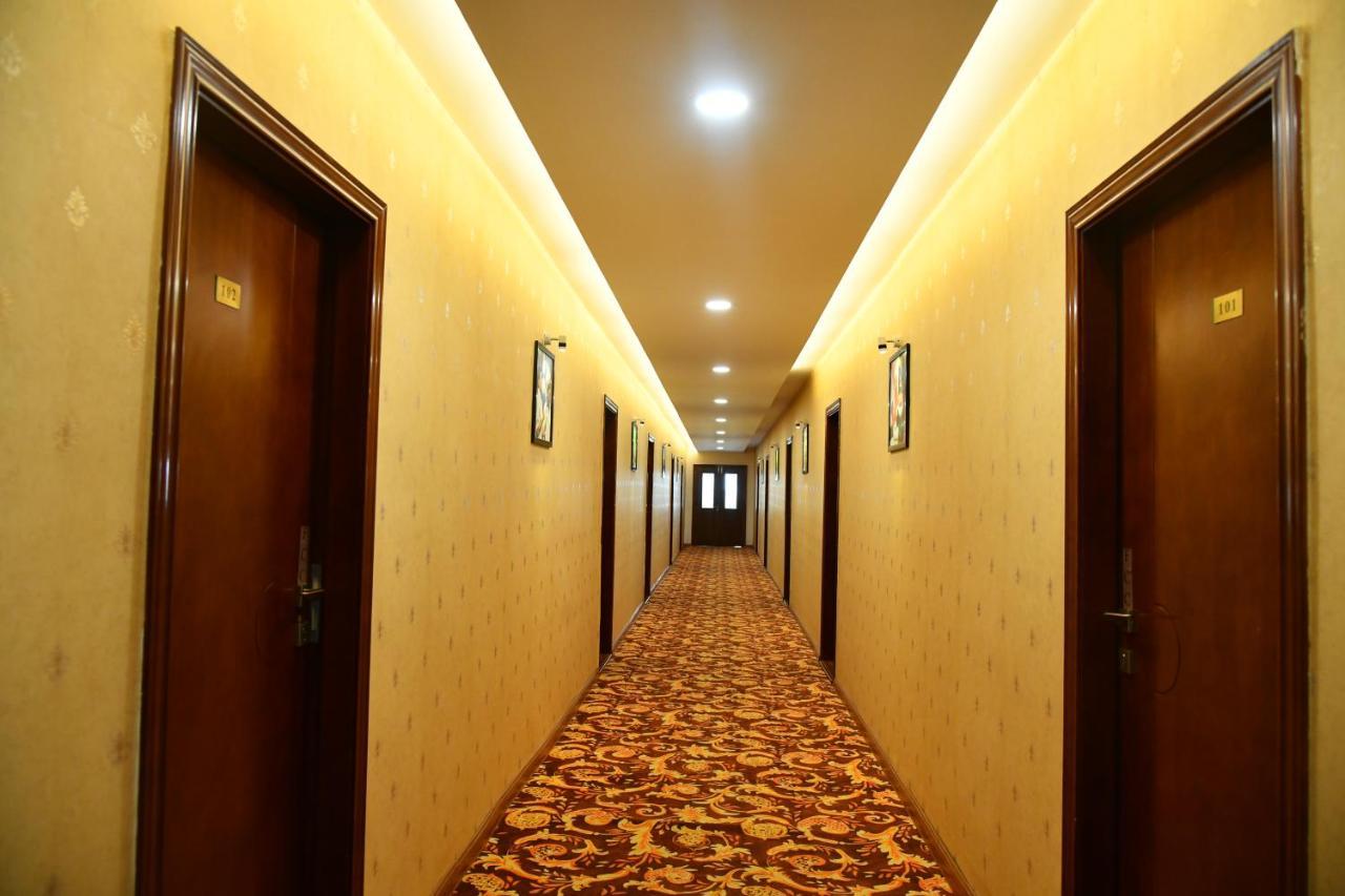 Faith Cricket Club & Resort Bhopal Esterno foto